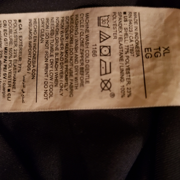 Old Navy PowerSoft Full Zip Jacket. Size XL, in navy blue color - Picture 6 of 7